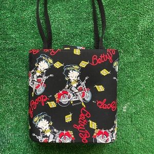 Betty Boop all over Ladies Handbag 👀🍒